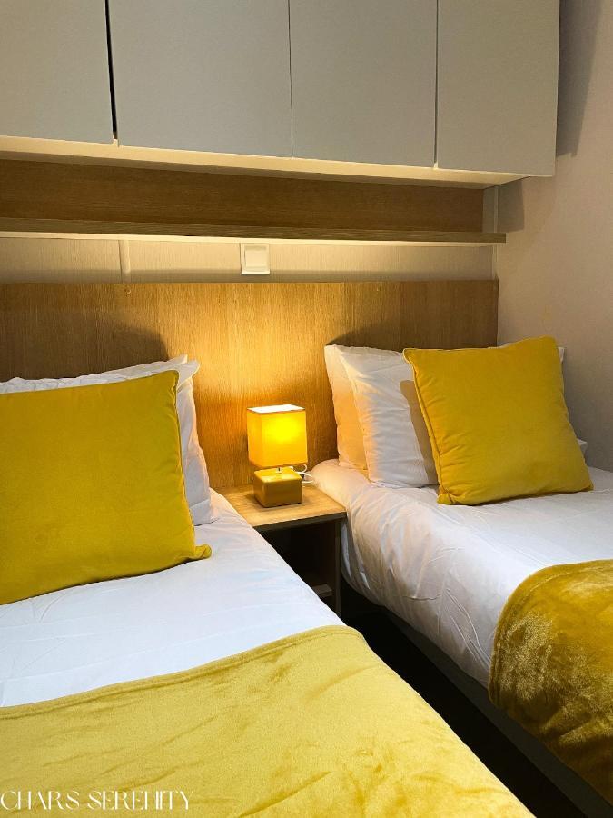 Lovely Holiday Home At Lyons Caravan Park! 프레스타틴 외부 사진