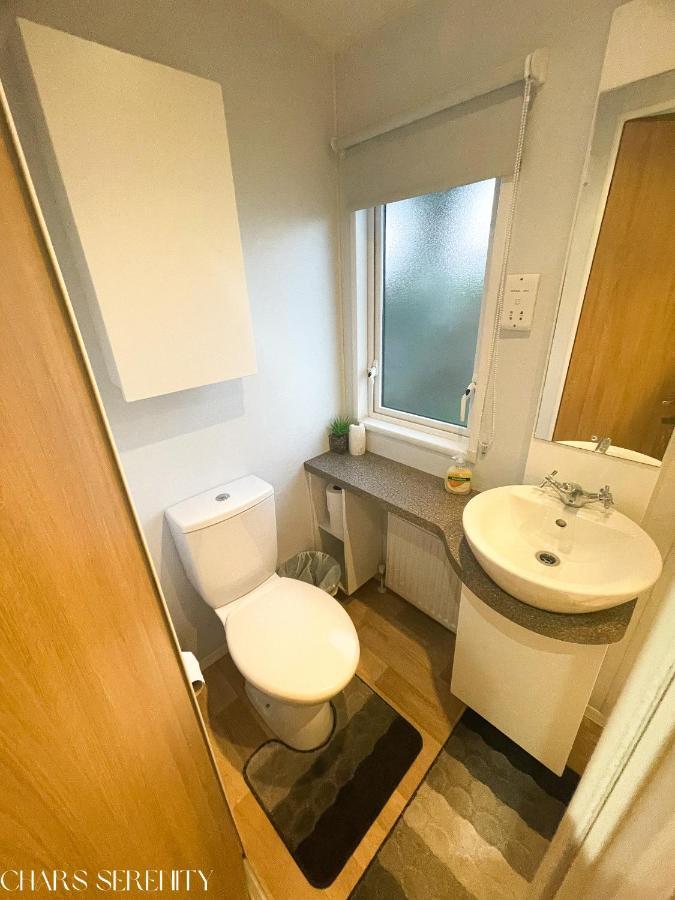 Lovely Holiday Home At Lyons Caravan Park! 프레스타틴 외부 사진